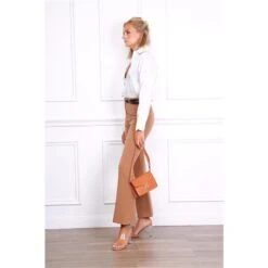 Damen Bundfalten-Stoffhose Mit Schlag Inkl. Gürtel Camel -Noirmade Geschaft damen bundfalten stoffhose mit schlag inkl guertel camel3