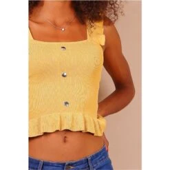 Damen Träger-Stricktop Mit Rüschen Und Deko-Knöpfen Senfgelb -Noirmade Geschaft damen traeger stricktop mit rueschen und deko knoepfen senfgelb4